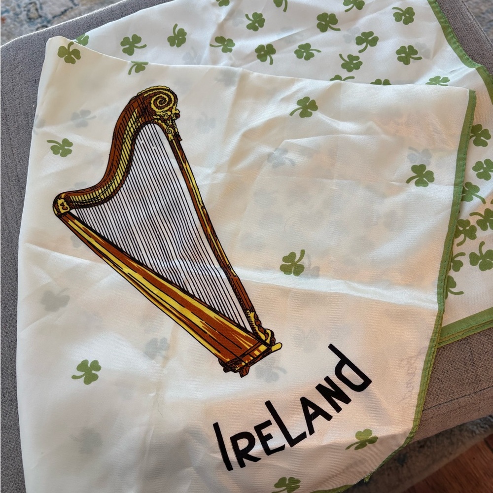 Ireland Harp Scarf with Green Shamrock Print